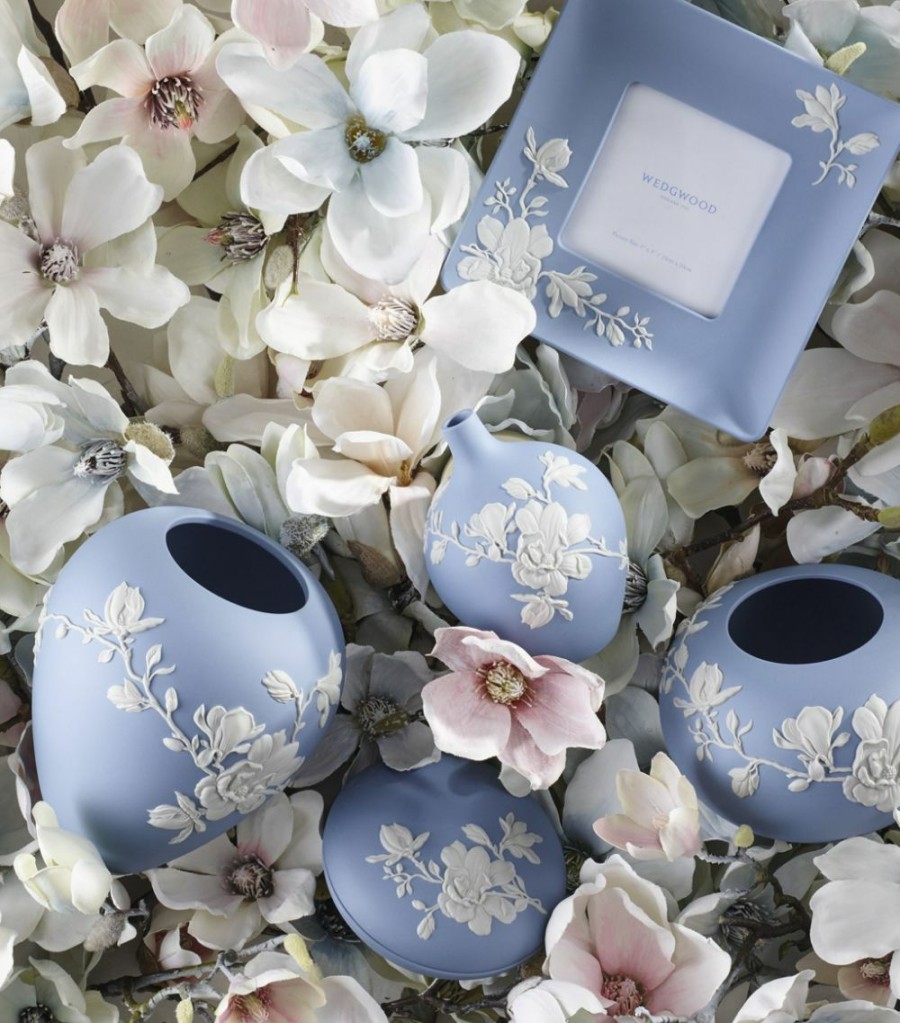 Home & Furniture * | Wedgwood Magnolia Blossom Covered Box Blue Jewellery Boxes